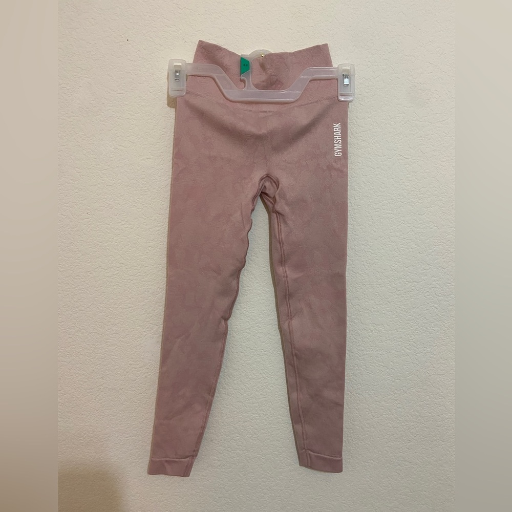 Pink camo gymshark leggings